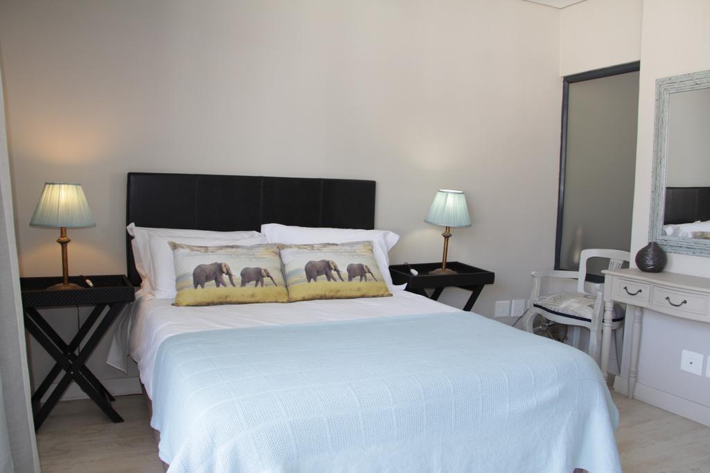 Apt 67 Long Street No Loadshedding Kaapstad Kamer foto